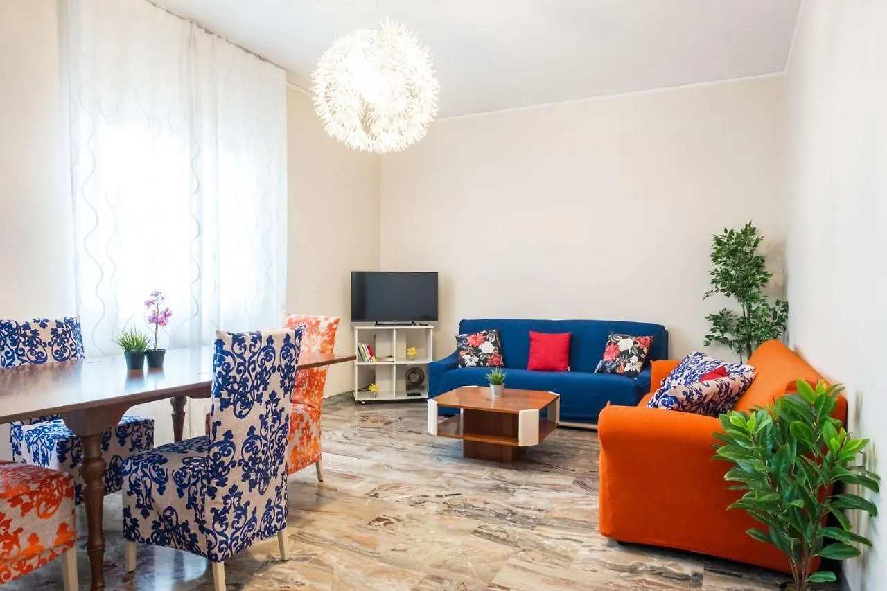 Apartment Gardappartamenti Rivo Lake View Desenzano del Garda Italy